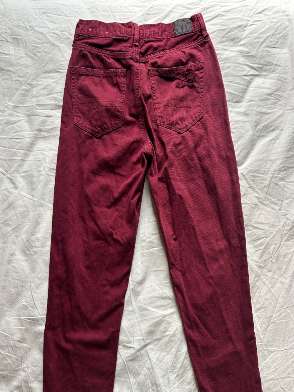 American Eagle Burgundy Distressed Mom Jeans 6 Regular - Picture 2 of 4